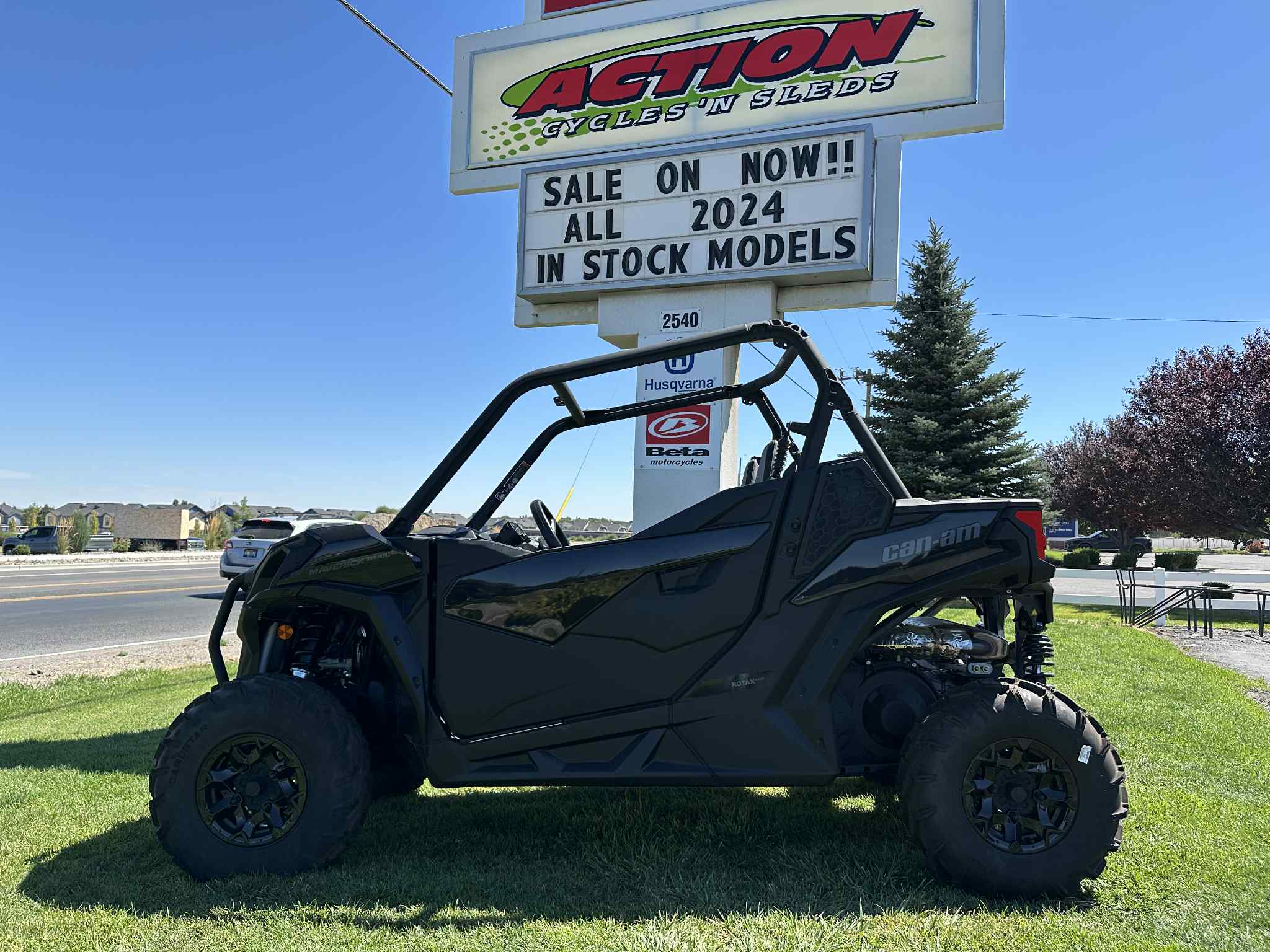 2025 Can-Am SSV MAV TRAIL DPS 50 1000 BK 25 DPS 1000